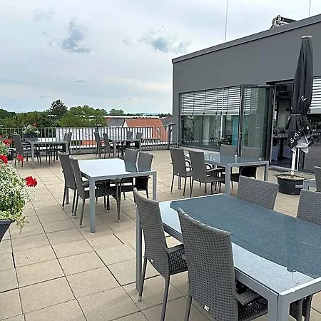 Efcannos Hotel 3*